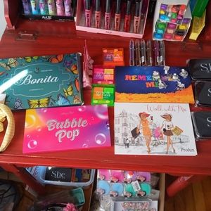 Make up for start u small business about 60 pcs